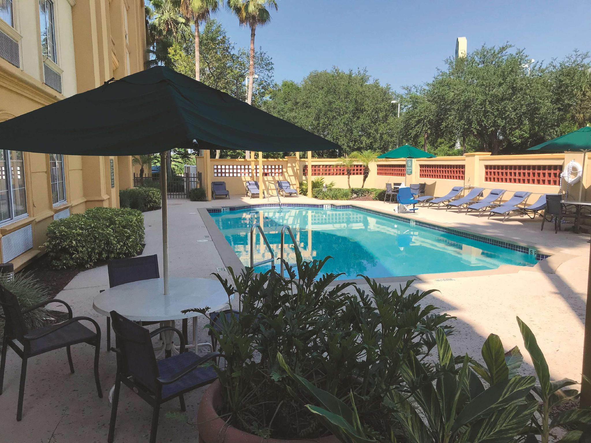 מלון La Quinta By Wyndham Tampa Brandon Regency Park מראה חיצוני תמונה